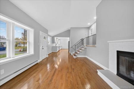 13 Mountain View Avenue, Saugerties, ניו יורק 12477, ארצות הברית של אמריקה