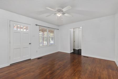 3303 13th Ave E., Sheffield, Alabama 35660, USA