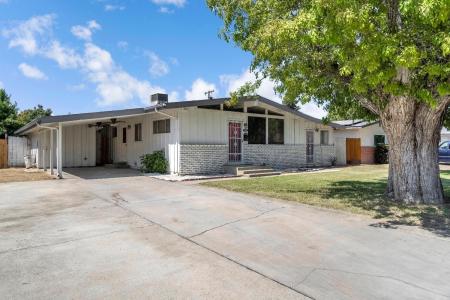 835 I Street, Parlier, 加利福尼亚州 93648, 美国