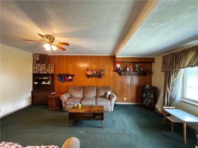 469 Devitt Avenue, Campbell, Ohio 44405, USA