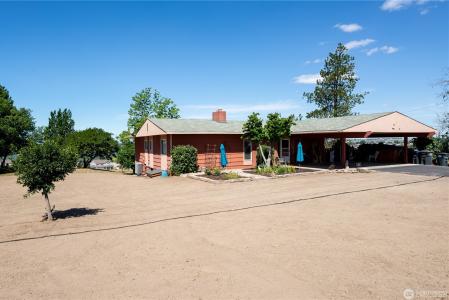 1804 S Division St, Moses Lake, Washington 98837, USA