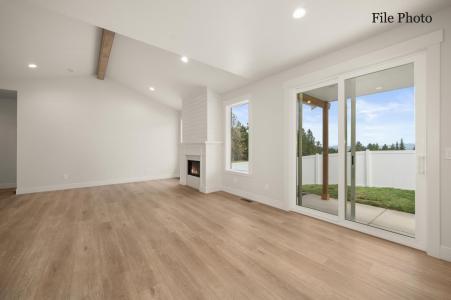 146 Legacy Way, Nine Mile Falls, Washington 99026, Estados Unidos