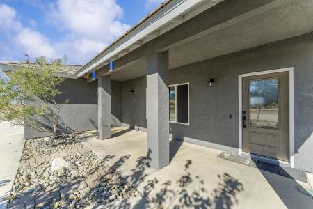 2700 Olivera Rd, Pinon Hills, California 92371, Estados Unidos