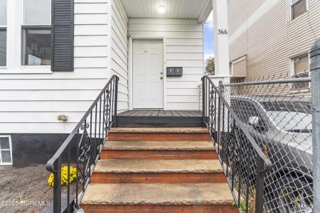 366 Badger Avenue, Newark, Нью-Джерси 07112, Соединенные Штаты