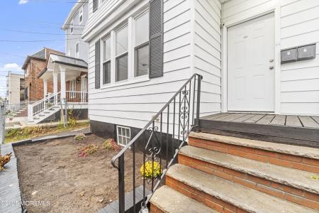 366 Badger Avenue, Newark, Нью-Джерси 07112, Соединенные Штаты