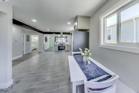 2131 Pomona Ave, Martinez, California 94553, Stati Uniti
