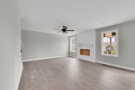 240 Wesson Drive, Clarksville, Tennessee 37043, USA