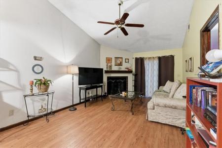 5362 Cherry Wood Drive, Stone Mountain, Geórgia 30083, Estados Unidos