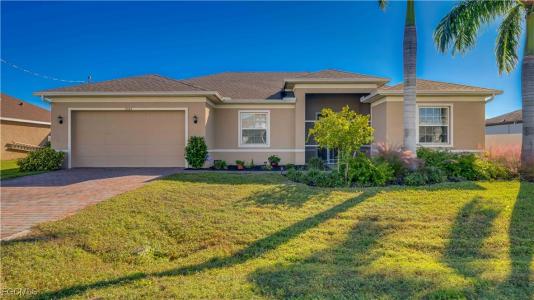 2025 SW 19th Place, Cape Coral, Florida 33991, USA