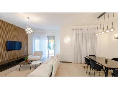 Rruga e Elbasanit, Tirana, Албания