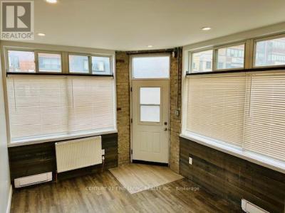 2029 EGLINTON AVENUE WEST, Toronto (caledonia-fairbank), Ontario M6E 2K4, Canada