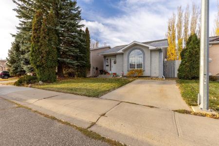 66 ASSINIBOIA WAY W, Lethbridge, 阿爾伯塔 T1K 7L7, 加拿大