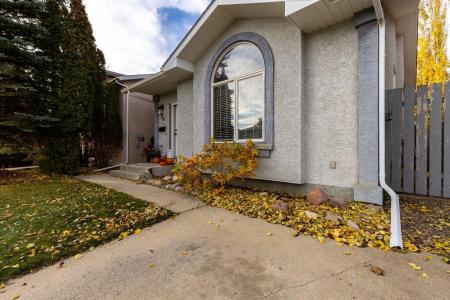 66 ASSINIBOIA WAY W, Lethbridge, 阿爾伯塔 T1K 7L7, 加拿大