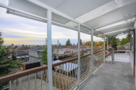 448 E 59TH AVENUE, Vancouver, קולומביה הבריטית V5X 1Y1, קנדה