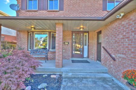 18 BASCARY CRESCENT, St. Catharines, Ontario L2S 3M8, Canadá