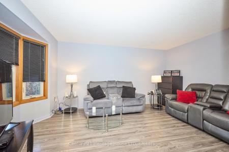 18 BASCARY CRESCENT, St. Catharines, Ontario L2S 3M8, Canadá