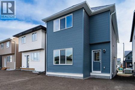 925 REYNOLDS LANE SOUTHWEST, Airdrie, Alberta T4B 5L7, Canadá