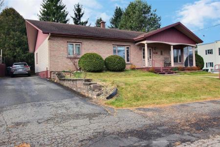 1851  Rue Ste-Marie, Pohénégamook, Quebec G0L 1J0, Canada