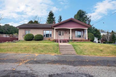 1851  Rue Ste-Marie, Pohénégamook, Quebec G0L 1J0, Canada