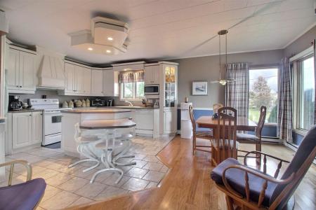 1851  Rue Ste-Marie, Pohénégamook, Quebec G0L 1J0, Canada