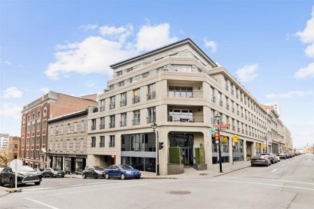 405  Rue Notre-Dame E., Montréal (Ville-Marie), Quebec H2Y 1C9, Canada