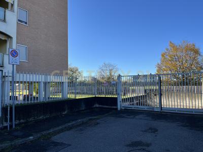 Via Assisi, Vanzago, Lombardia 20010, Италия