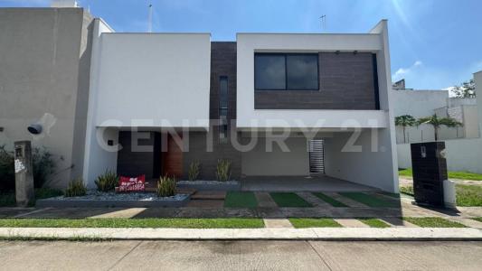 Paseo Ibiza 106,, Villahermosa Centro, Tabasco 86287, Mexiko