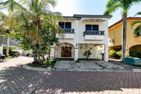 paseo de los cocoteros 45,, Bahía De Banderas, Nayarit 63732, Mexico