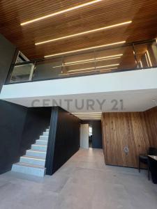 Av. San Martín 4002, Villa Del Parque, Capital Federal 1405, Argentina