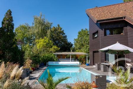 Loisin, Rodano-Alpi 74140, Francia