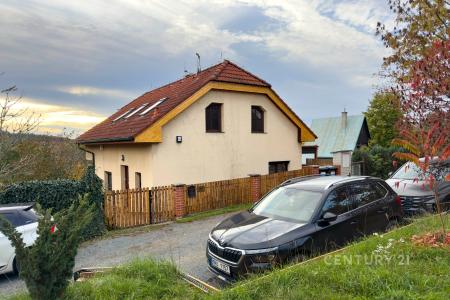 Nad Višňovkou, Statenice, Praha-západ 25262, 捷克共和國