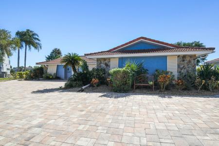 5050 Porpoise Place, New Port Richey, Florida 34652, Estados Unidos