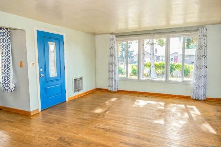 4419 BRISTOL AVE., Klamath Falls, Oregon 97603