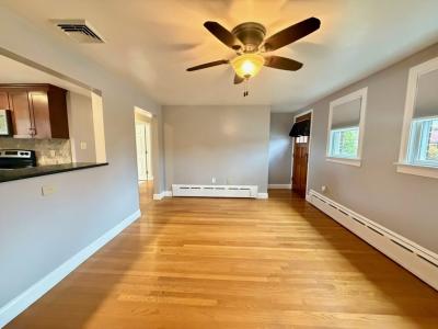 6 Vineyard Ave, Clinton, マサチューセッツ 01510, アメリカ合衆国