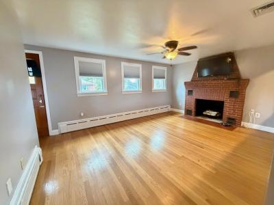 6 Vineyard Ave, Clinton, マサチューセッツ 01510, アメリカ合衆国