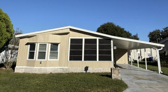 5316 Ixora State, Zephyrhills, Florida 33541, USA