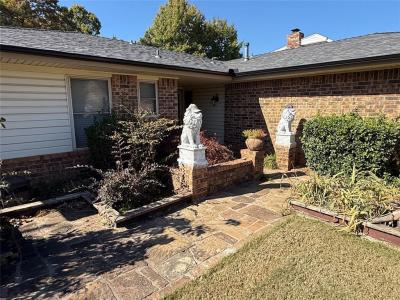 417 S Bouziden Drive, Moore, オクラホマ 73160, アメリカ合衆国