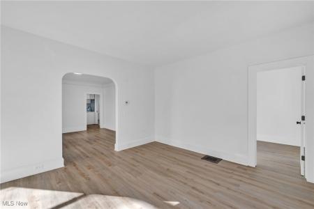 2002 Valentine Avenue, Cleveland, Ohio 44109, Stati Uniti