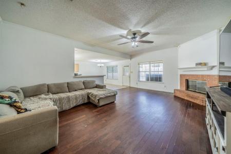 3337 Galaway Bay Drive, Grand Prairie, Texas 75052, HOA KỲ