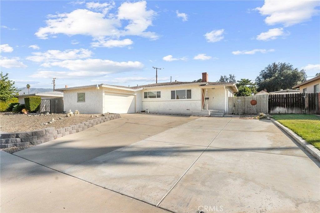 614 Naomi, Redlands, California 92374, Estados Unidos