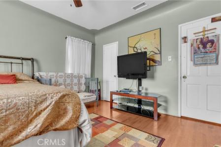 3203 Live Oak, Huntington Park, California 90255, HOA KỲ