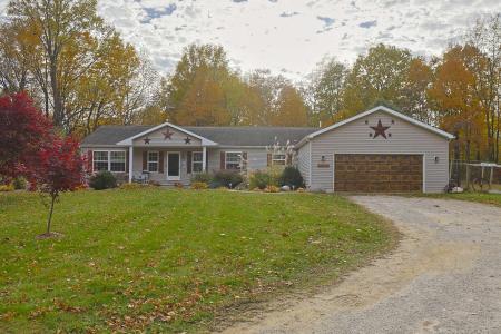 66082 Victoria Lane, Cassopolis, Michigan 49031, USA
