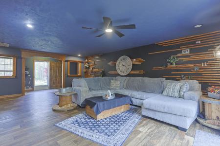 66082 Victoria Lane, Cassopolis, Michigan 49031, USA