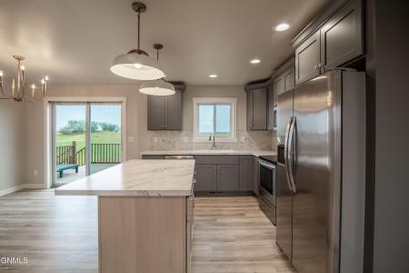 3451 Calvin Drive, Dickinson, Dakota Du Nord 58601, États-Unis