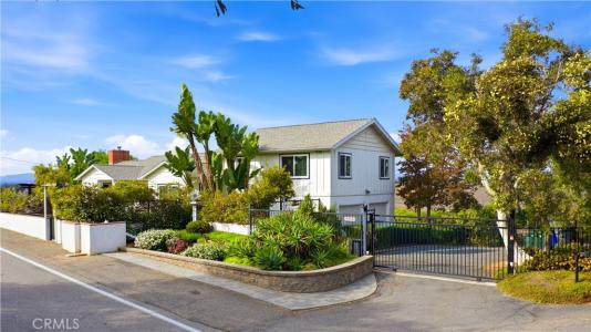 1864 Winterwarm, Fallbrook, 加州 92028, 美國