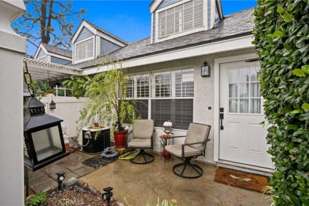 804 W Grondahl , D, Covina, California 91722, USA