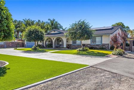 19815 Magnolia, Nuevo, Californie 92567, États-Unis