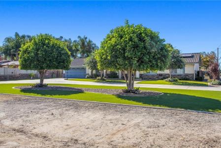 19815 Magnolia, Nuevo, Californie 92567, États-Unis