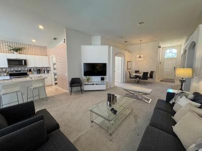 8212 Fan Palm Way, KISSIMMEE, Flórida 34747, Estados Unidos