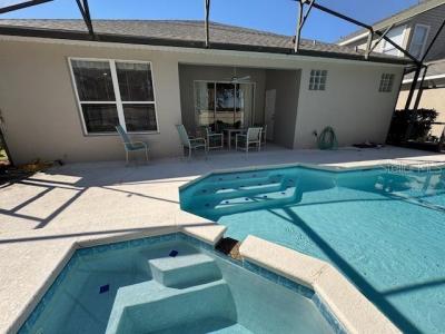 8212 Fan Palm Way, KISSIMMEE, Flórida 34747, Estados Unidos